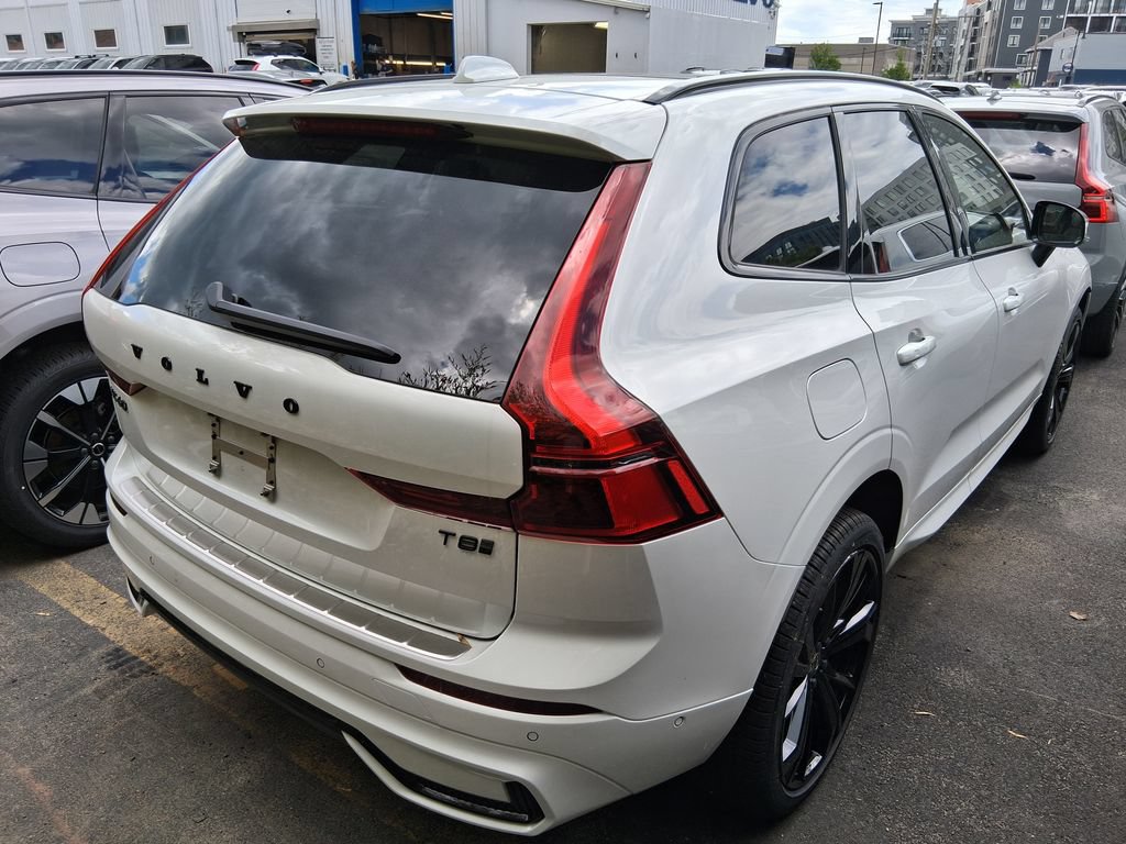 New 2026 Volvo XC60 T8 Ultra w/ Protection Package Premier AWD/4WD image 5