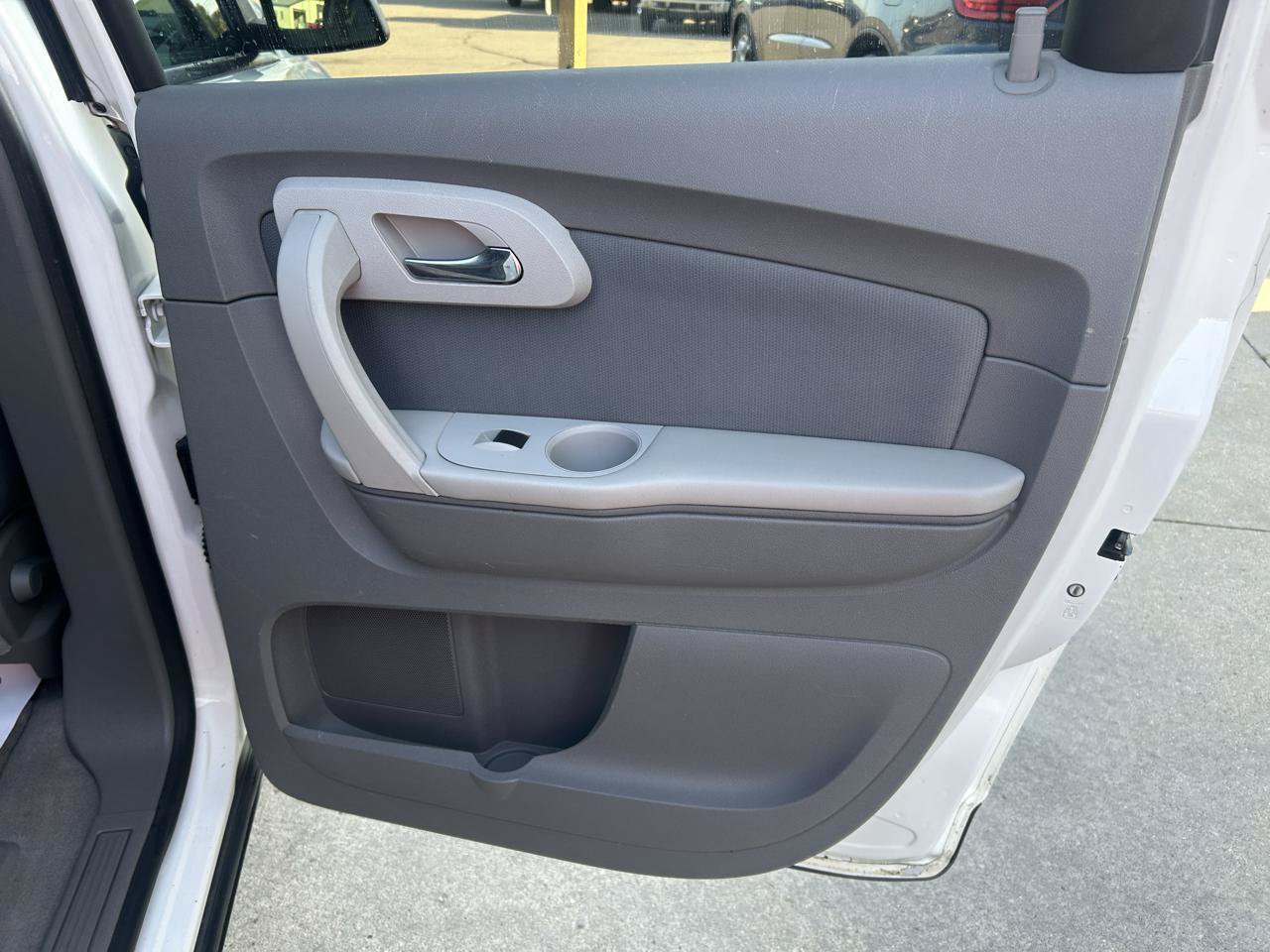 Used 2012 Chevrolet Traverse LS FWD image 16