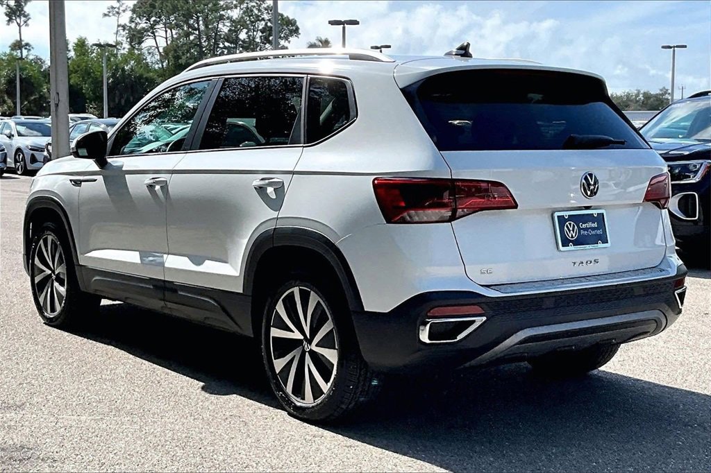 Certified 2022 Volkswagen Taos SE image 7