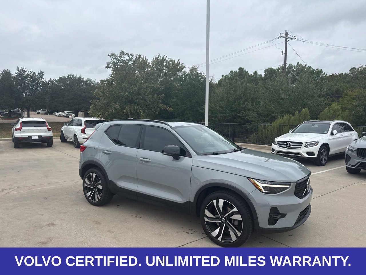 Certified 2024 Volvo XC40 B5 Ultimate w/ Protection Package Premier AWD/4WD image 8