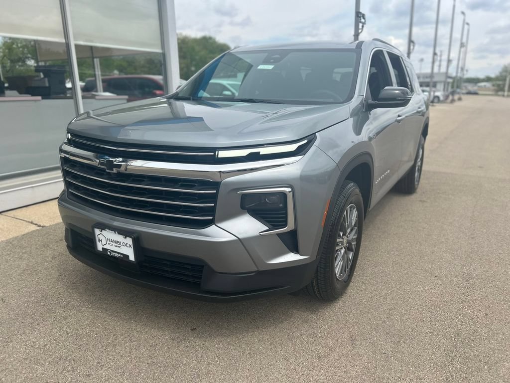 New 2026 Chevrolet Traverse LT FWD image 3