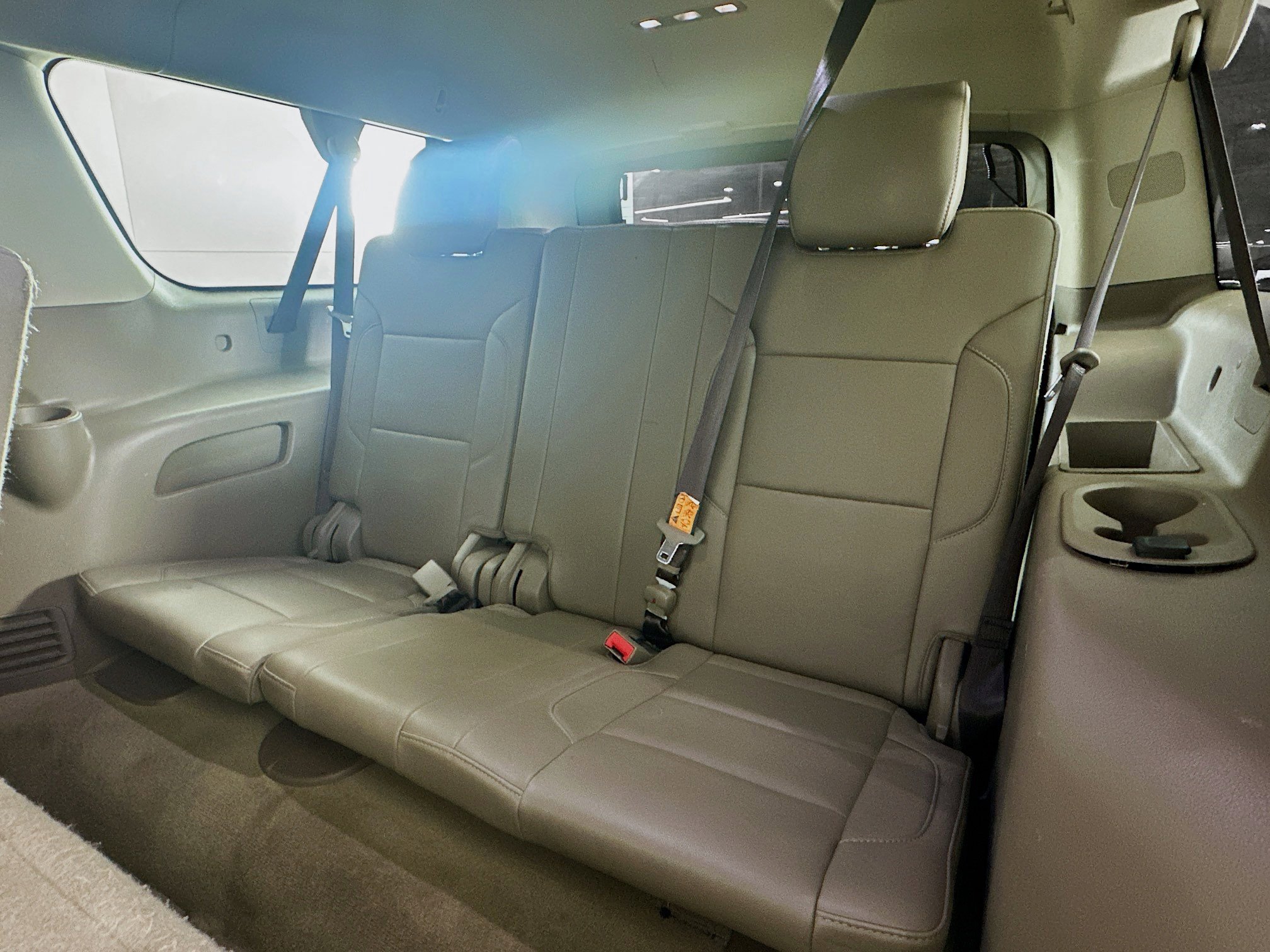 Used 2018 Chevrolet Suburban LT image 28