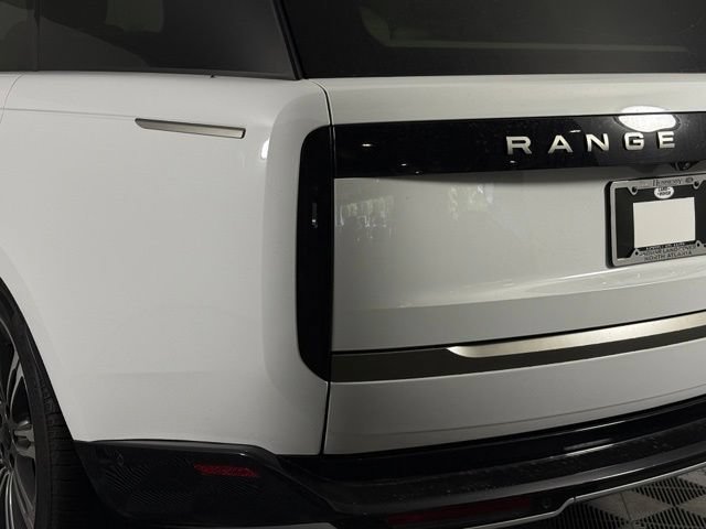 Certified 2026 Land Rover Range Rover SE AWD/4WD image 13
