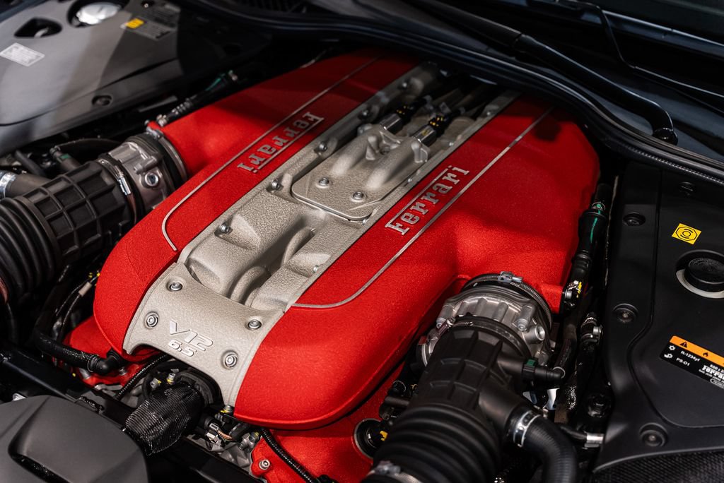 Certified 2023 Ferrari 812 GTS RWD image 19