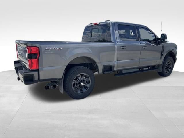 Used 2023 Ford F350 Lariat w/ Lariat Ultimate Package AWD/4WD image 5
