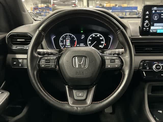 Certified 2025 Honda Pilot TrailSport image 15