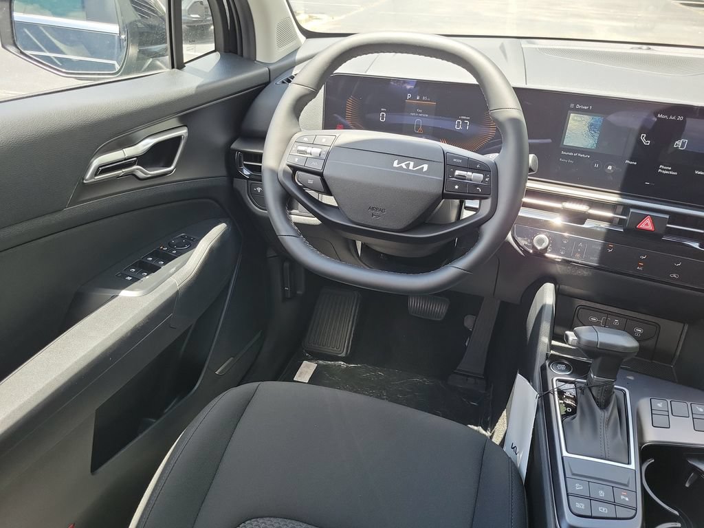 New 2026 Kia Sportage LX w/ LX Convenience Package FWD image 27