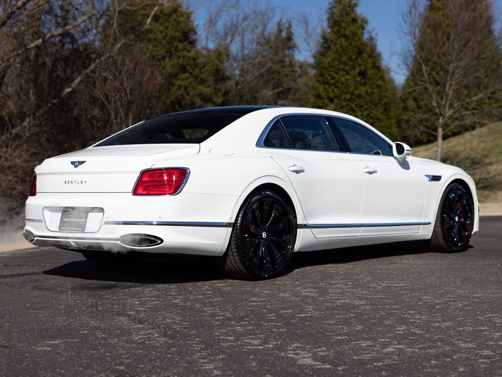 New 2026 Bentley Flying Spur Plug-In Hybrid AWD/4WD image 3