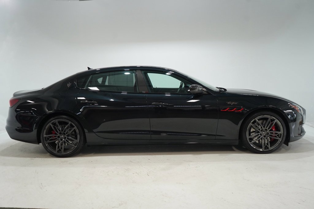 Used 2022 Maserati Quattroporte Trofeo RWD image 8