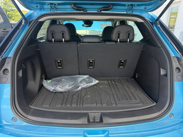Used 2027 Chevrolet Bolt RS w/ Technology Package FWD image 17