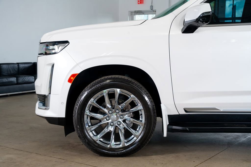 Used 2021 Cadillac Escalade Premium Luxury image 9