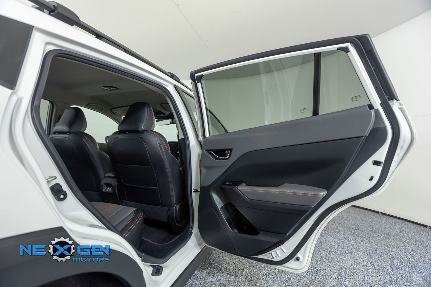 Used 2024 Subaru Crosstrek 2.5i Limited w/ Crosstrek Mirror Package image 29