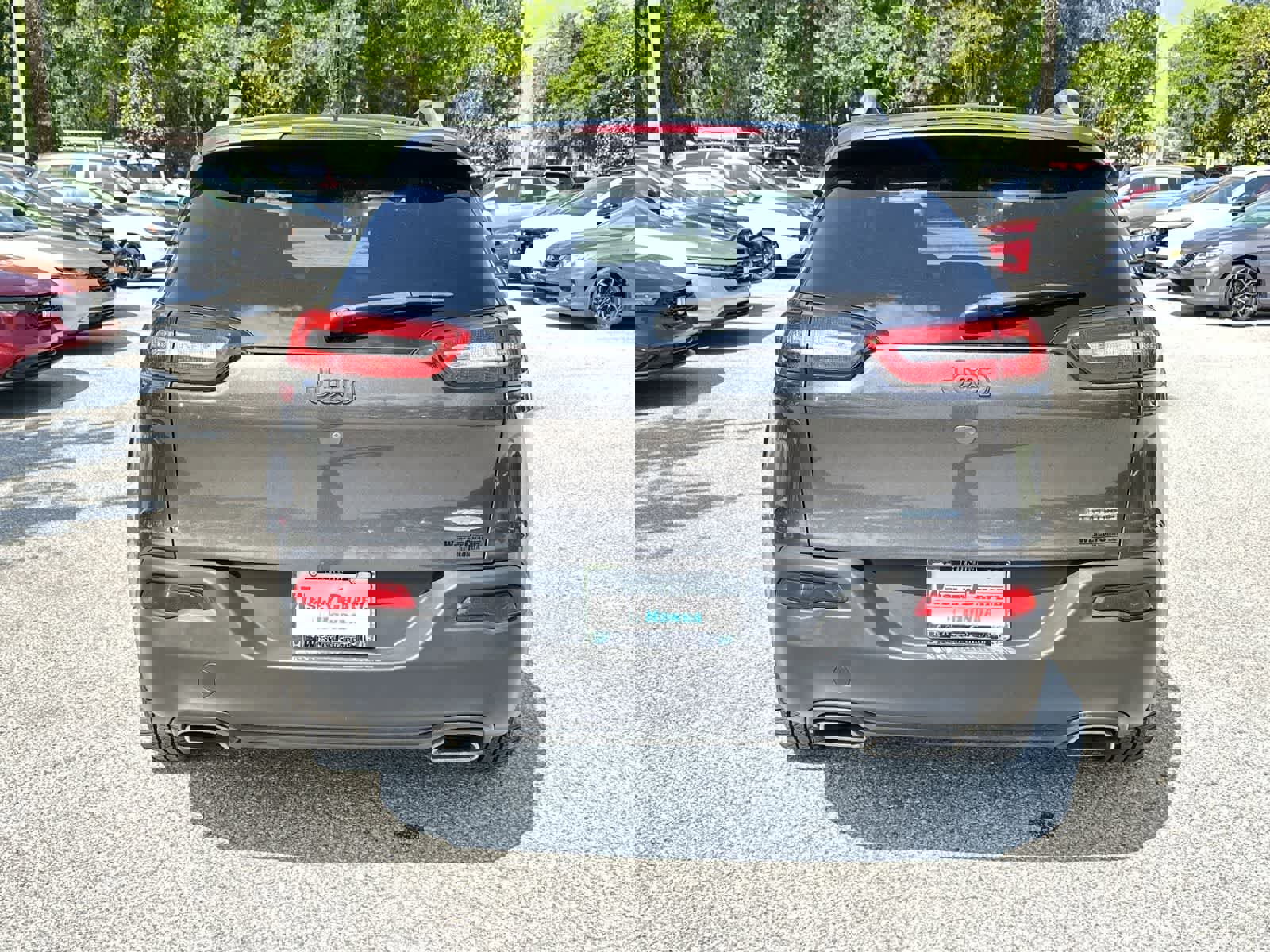 Used 2015 Jeep Cherokee Latitude w/ Comfort/Convenience Group image 5