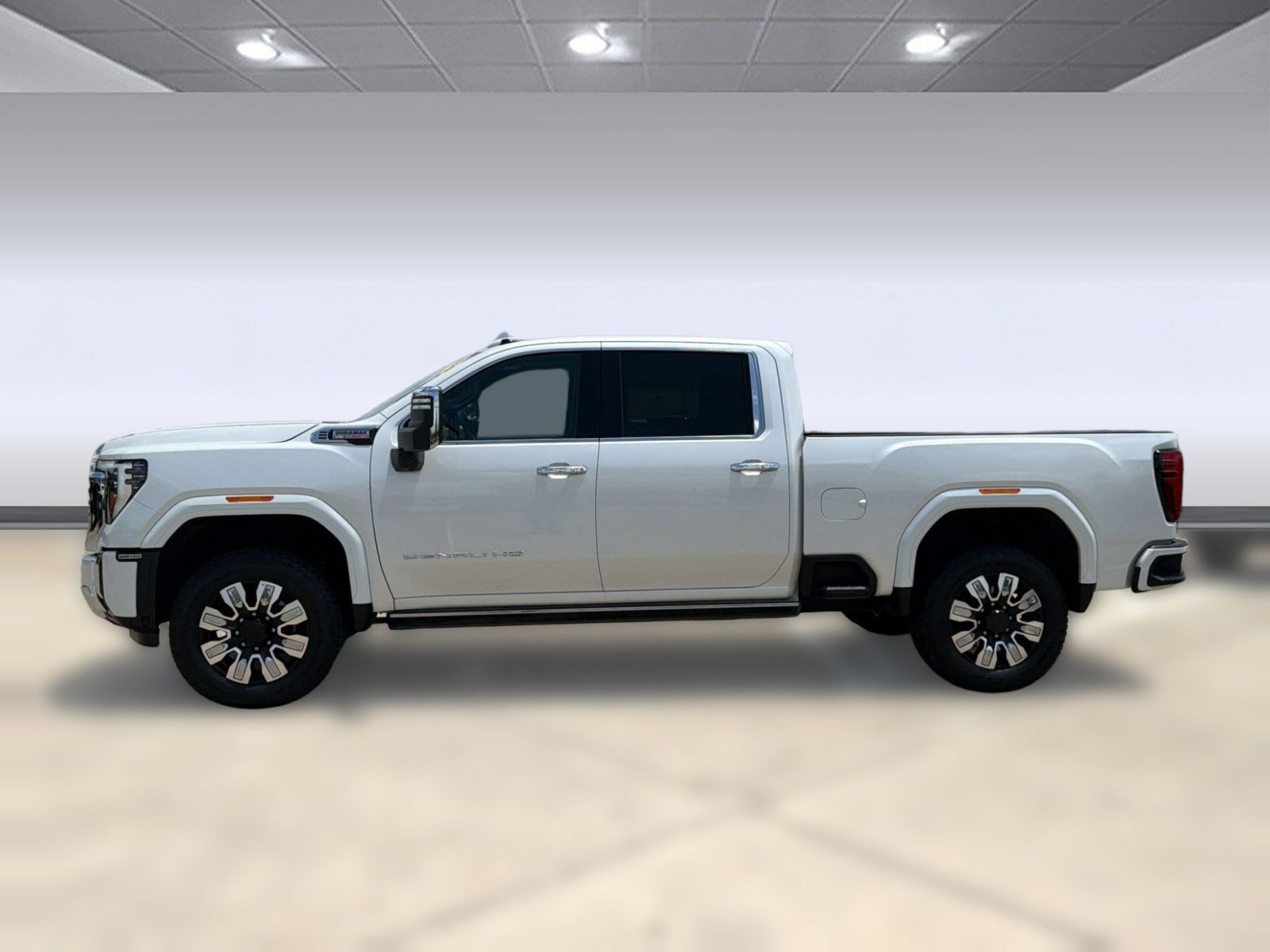 Used 2025 GMC Sierra 2500 Denali w/ Denali Reserve Package AWD/4WD image 2