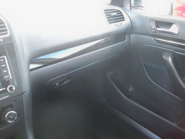 Used 2011 Volkswagen Jetta TDI image 11