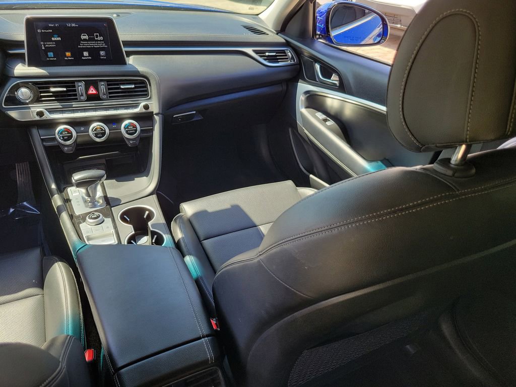 Used 2020 Genesis G70 2.0T RWD image 17