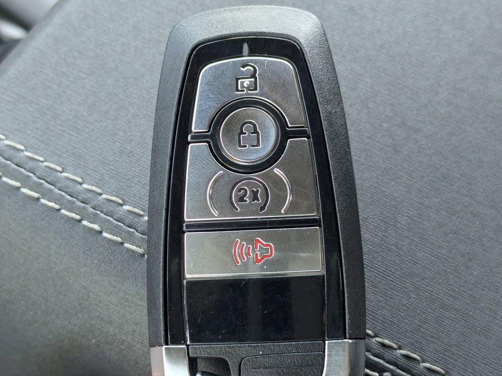 New 2025 Ford Bronco Badlands image 47