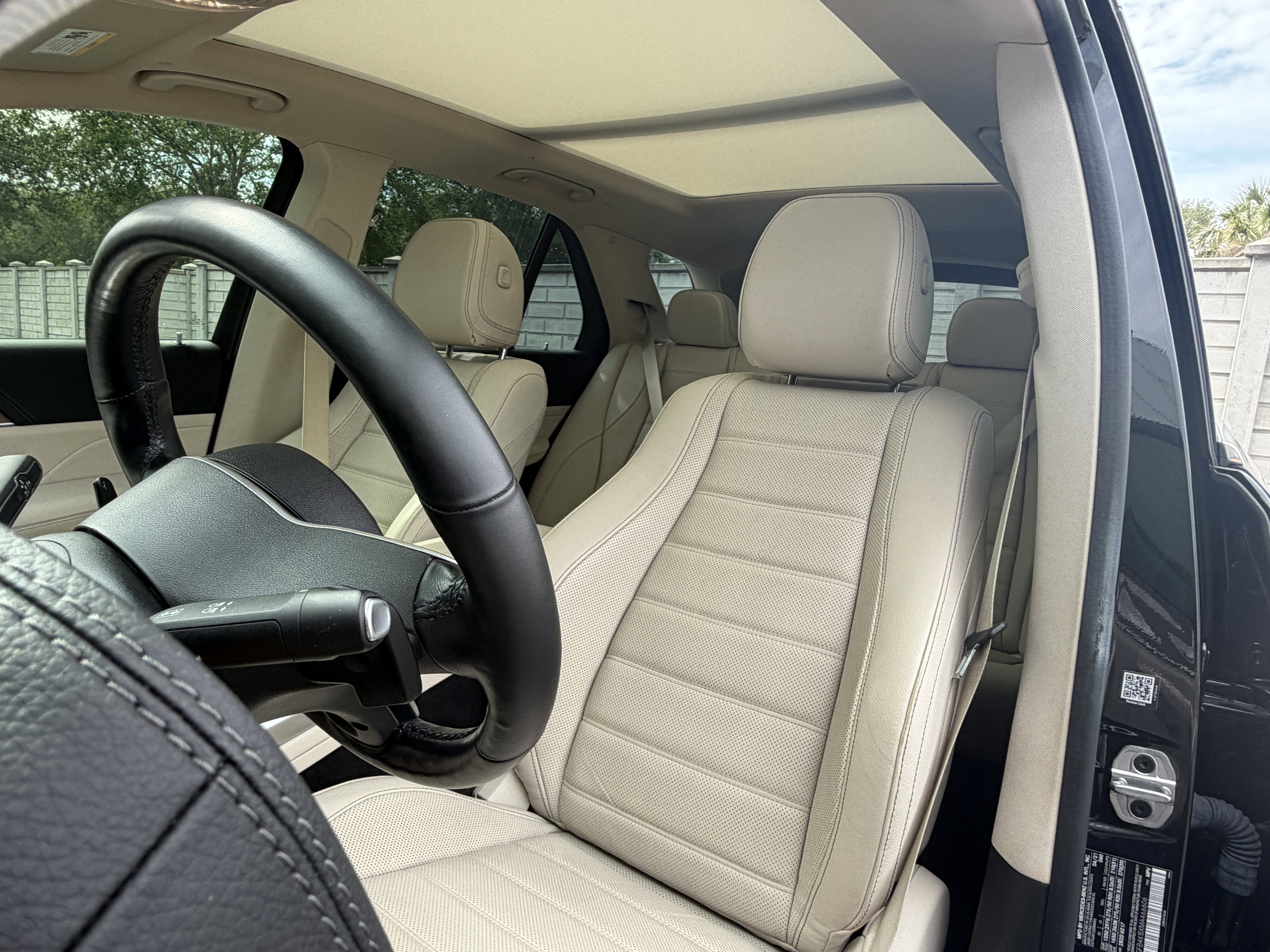 Used 2021 Mercedes-Benz GLE 350 4MATIC image 5