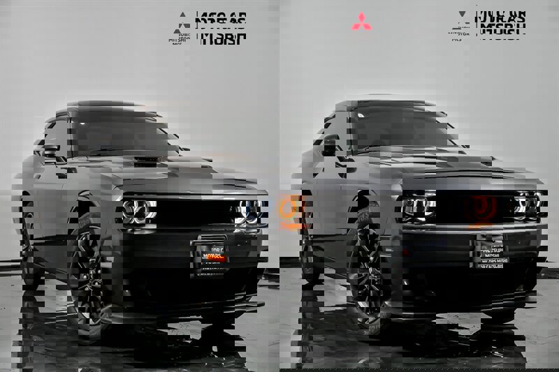 Used 2020 Dodge Challenger SXT w/ Blacktop Package image 1