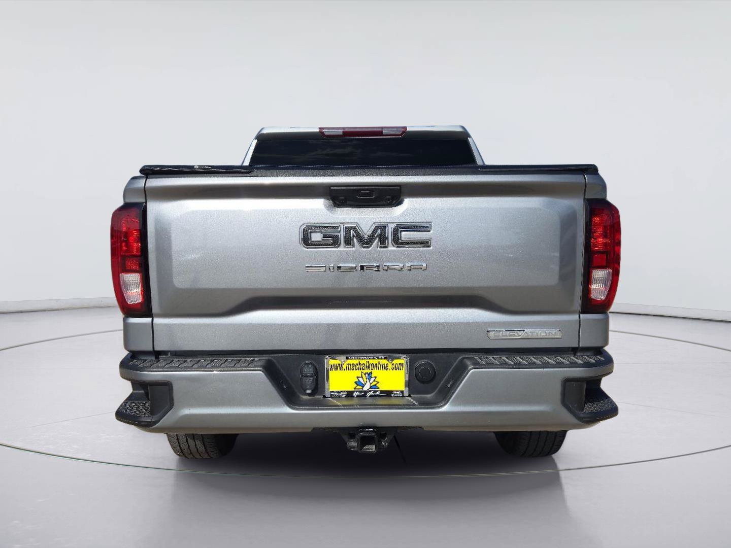 Used 2023 GMC Sierra 1500 Elevation RWD image 4