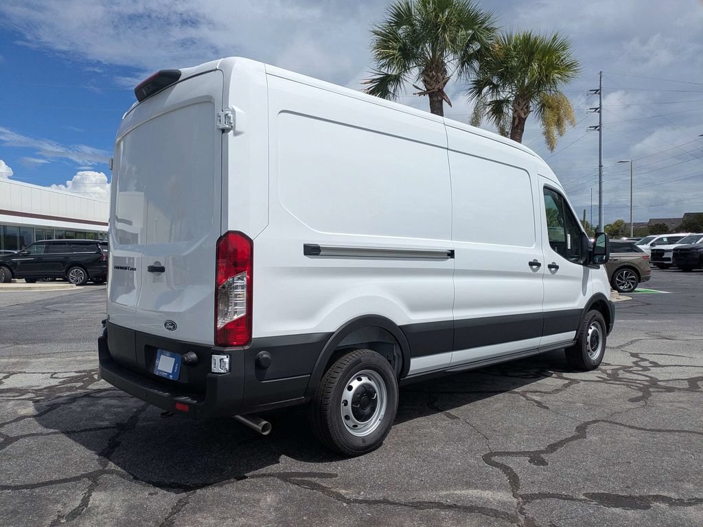 New 2026 Ford Transit 250 148 Medium Roof w/ Load Area Protection Package RWD video 4