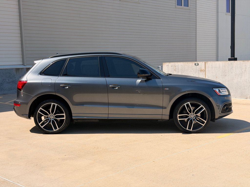 Used 2016 Audi Q5 3.0T Premium Plus w/ Technology Package AWD/4WD image 2