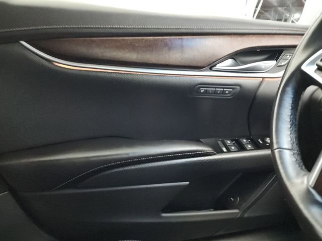 Used 2019 Cadillac XTS Luxury image 16