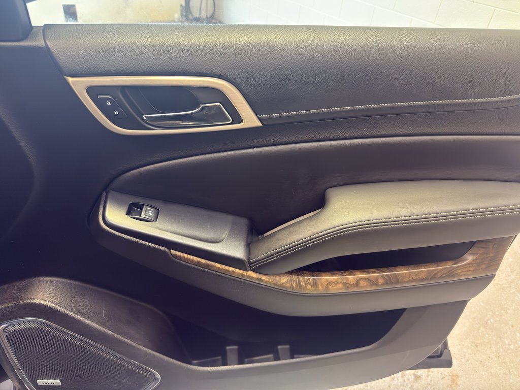 Used 2018 GMC Yukon XL Denali w/ Denali Ultimate Package image 21