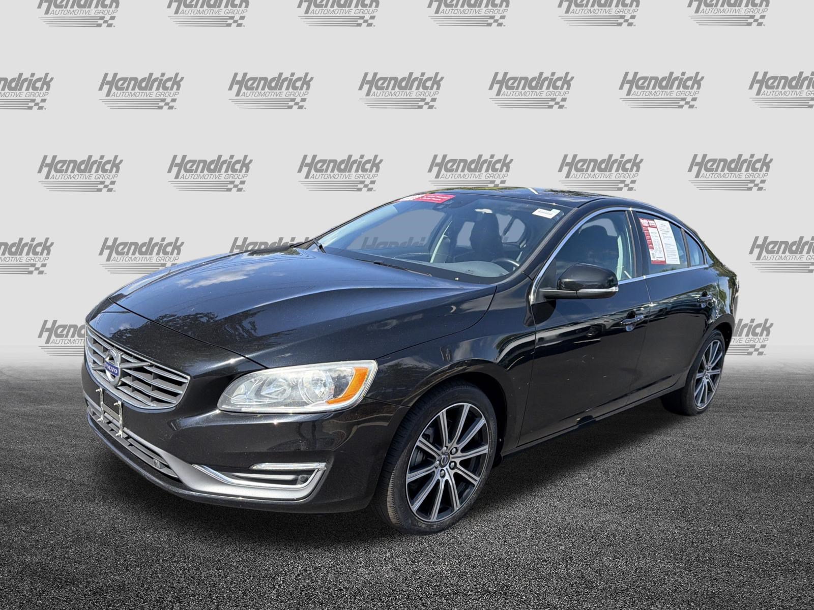 Used 2018 Volvo S60 T5 Inscription w/ Climate Package AWD/4WD image 5