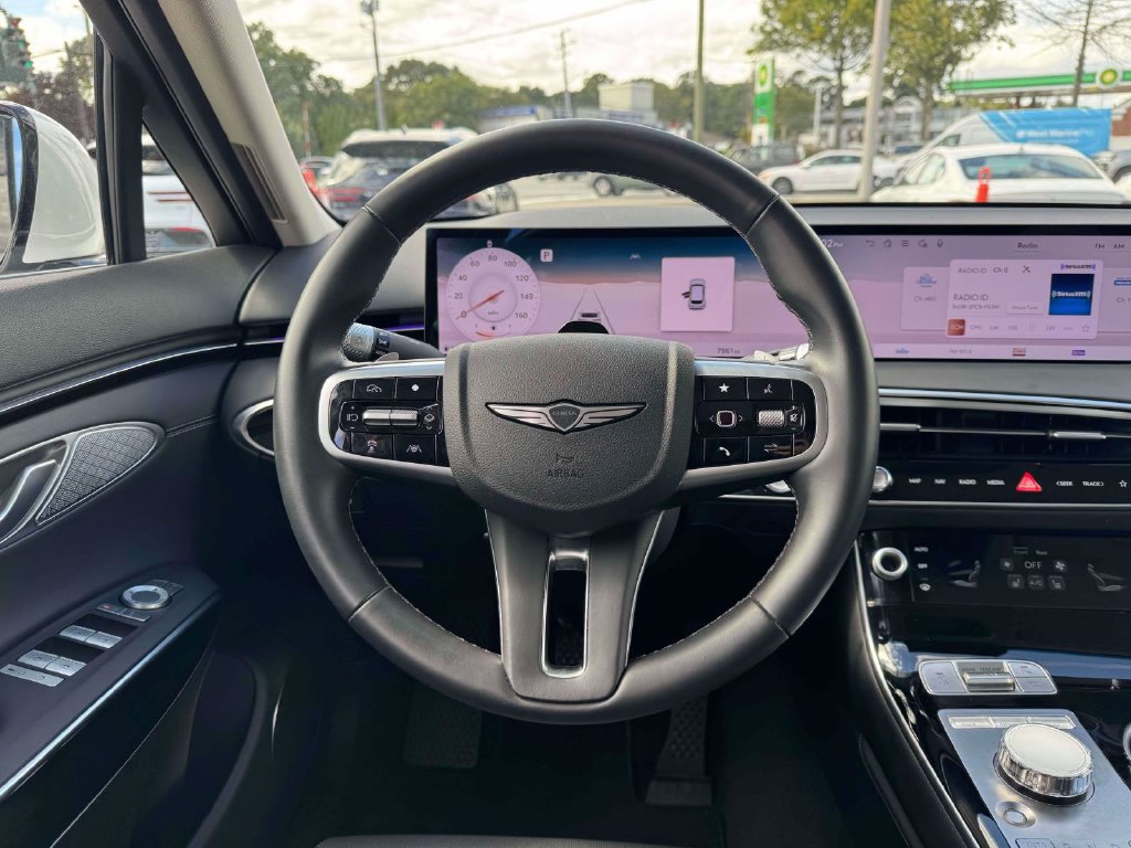 Certified 2026 Genesis GV70 2.5T AWD/4WD image 18