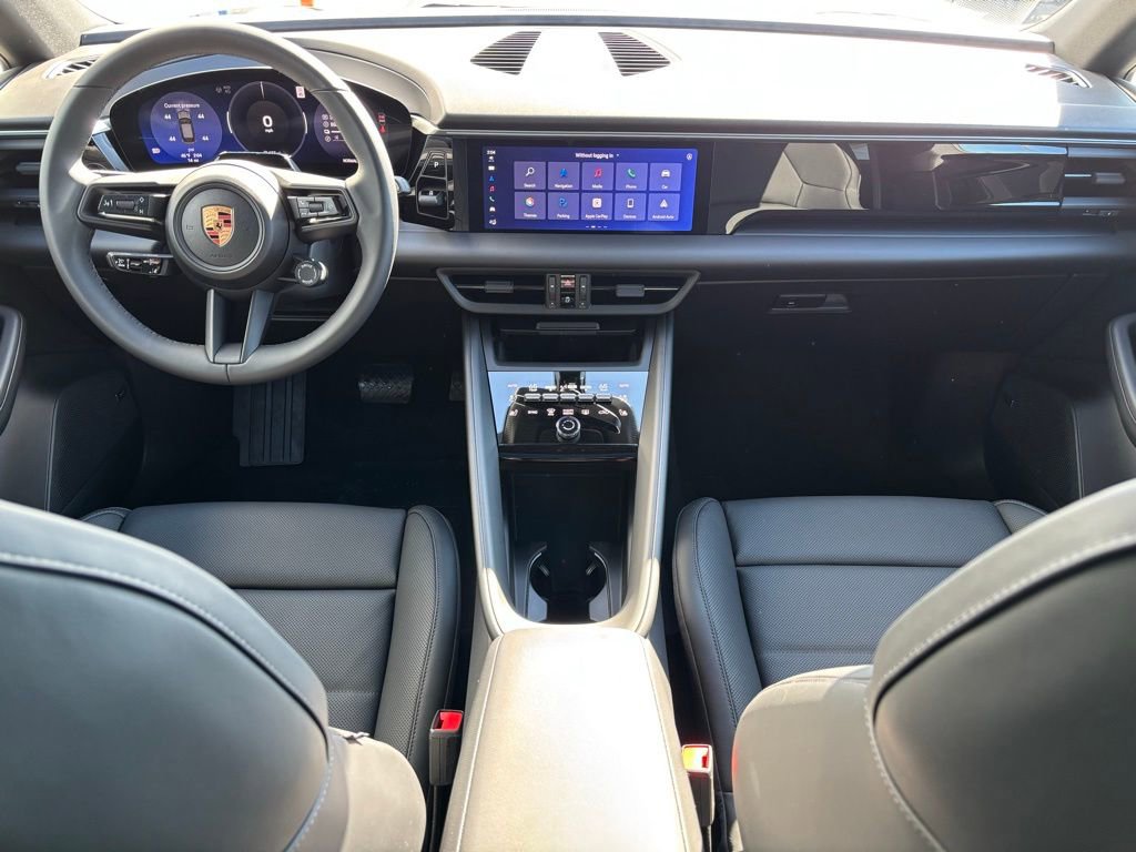 New 2026 Porsche Macan 4 Electric image 24