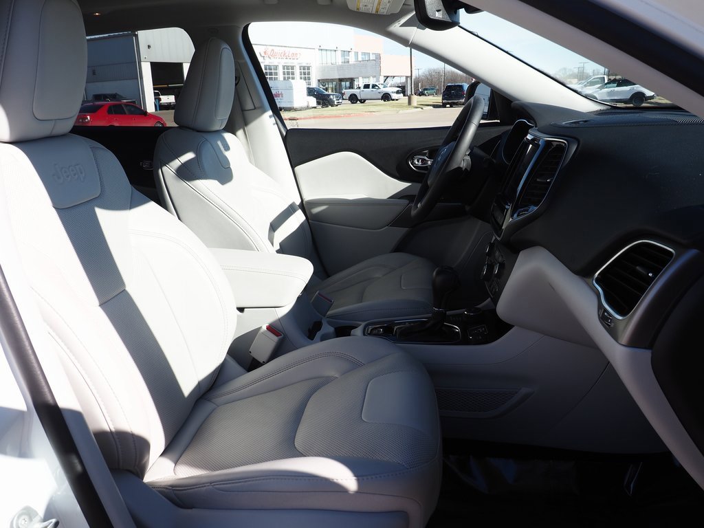 Used 2022 Jeep Cherokee Limited image 7