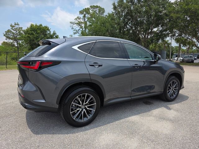 Used 2025 Lexus NX 250 FWD w/ Towing Package (2000 Lbs) image 3