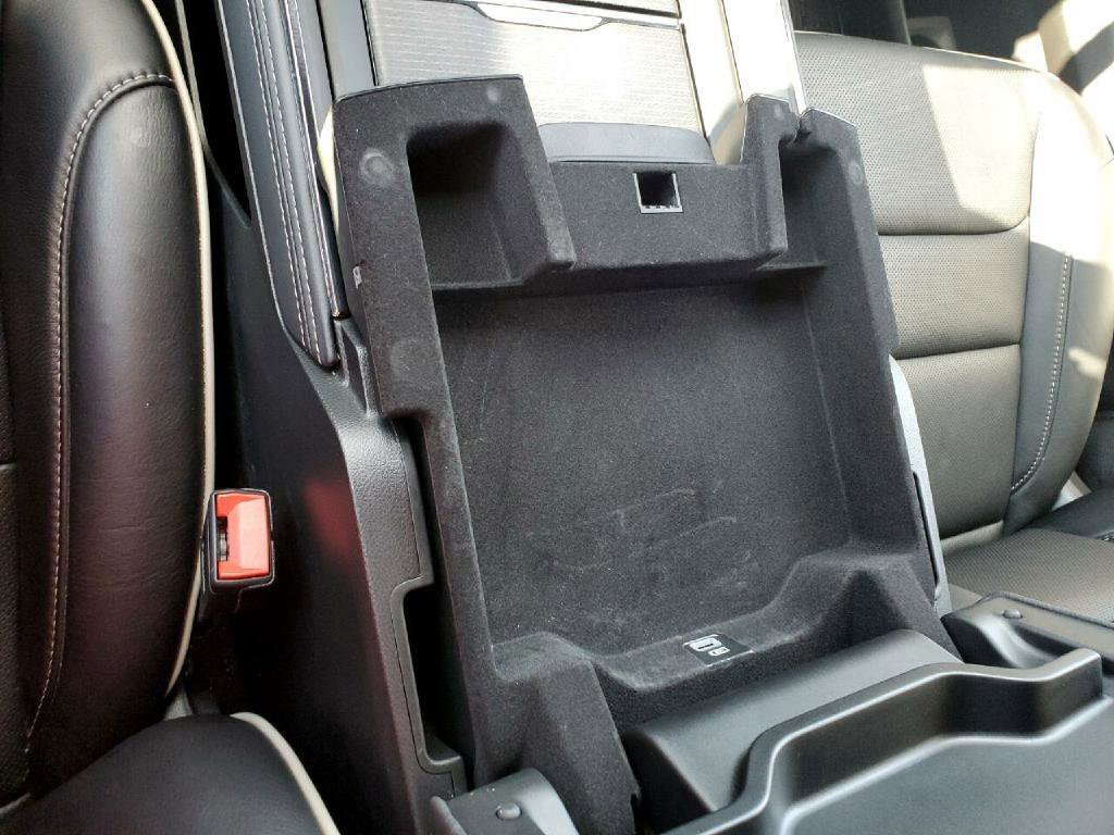 Used 2022 RAM 1500 Limited w/ Body-Colour Bumper Group image 18