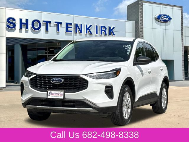 Certified 2024 Ford Escape Active w/ Tech Pack #1 AWD/4WD image 3