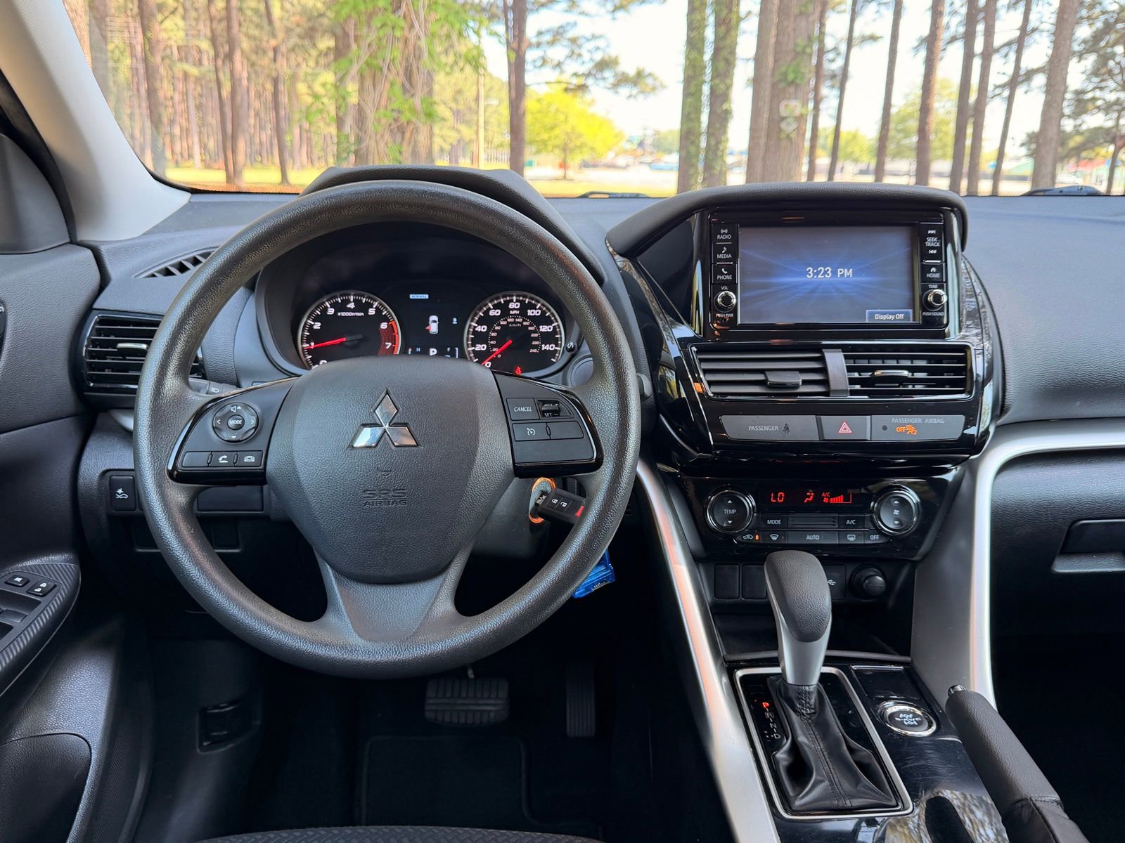 Used 2022 Mitsubishi Eclipse Cross ES AWD/4WD image 3