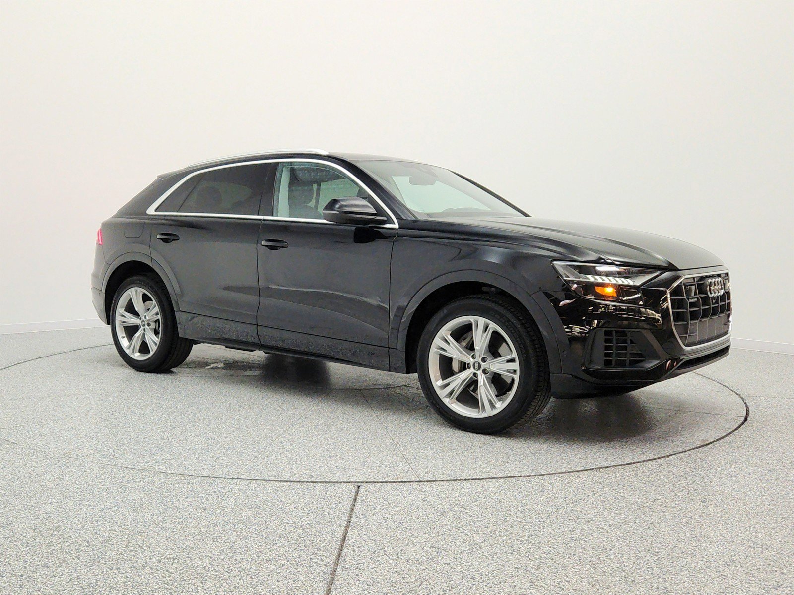 Used 2023 Audi Q8 Premium Plus w/ Premium Plus Package AWD/4WD image 3