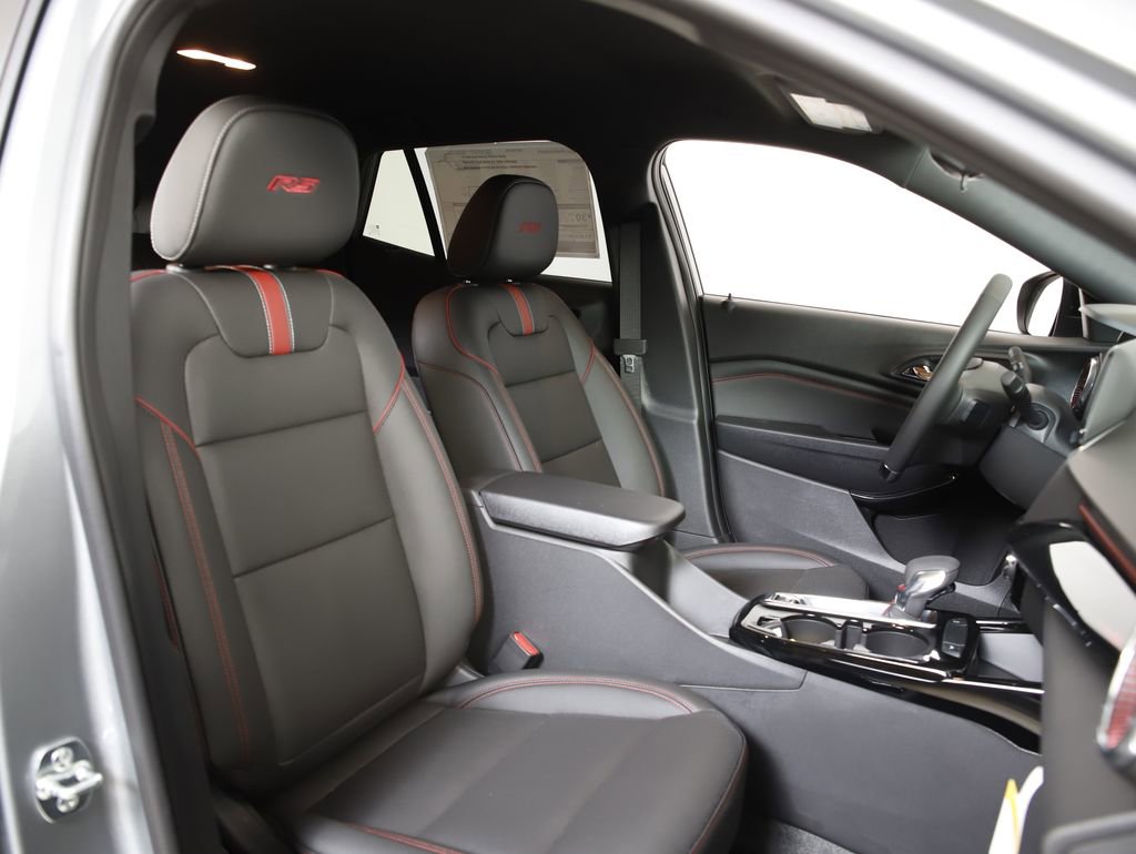 New 2026 Chevrolet Trax RS w/ Driver Confidence Package FWD image 7
