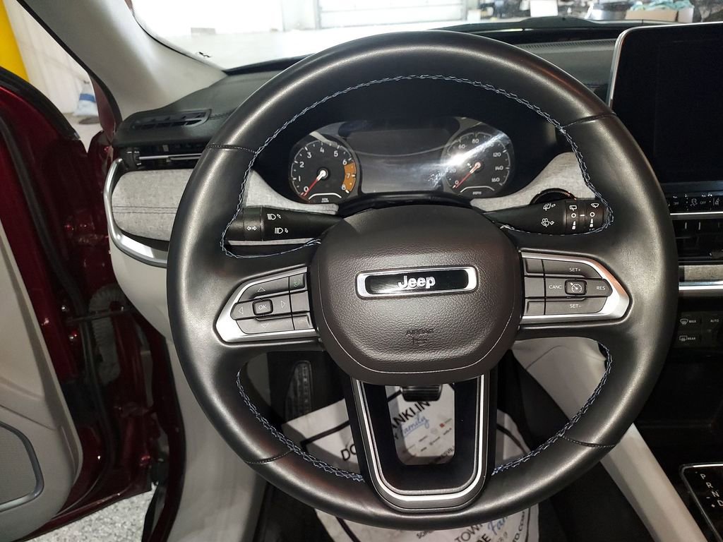 Used 2022 Jeep Compass Latitude w/ Convenience Group image 20