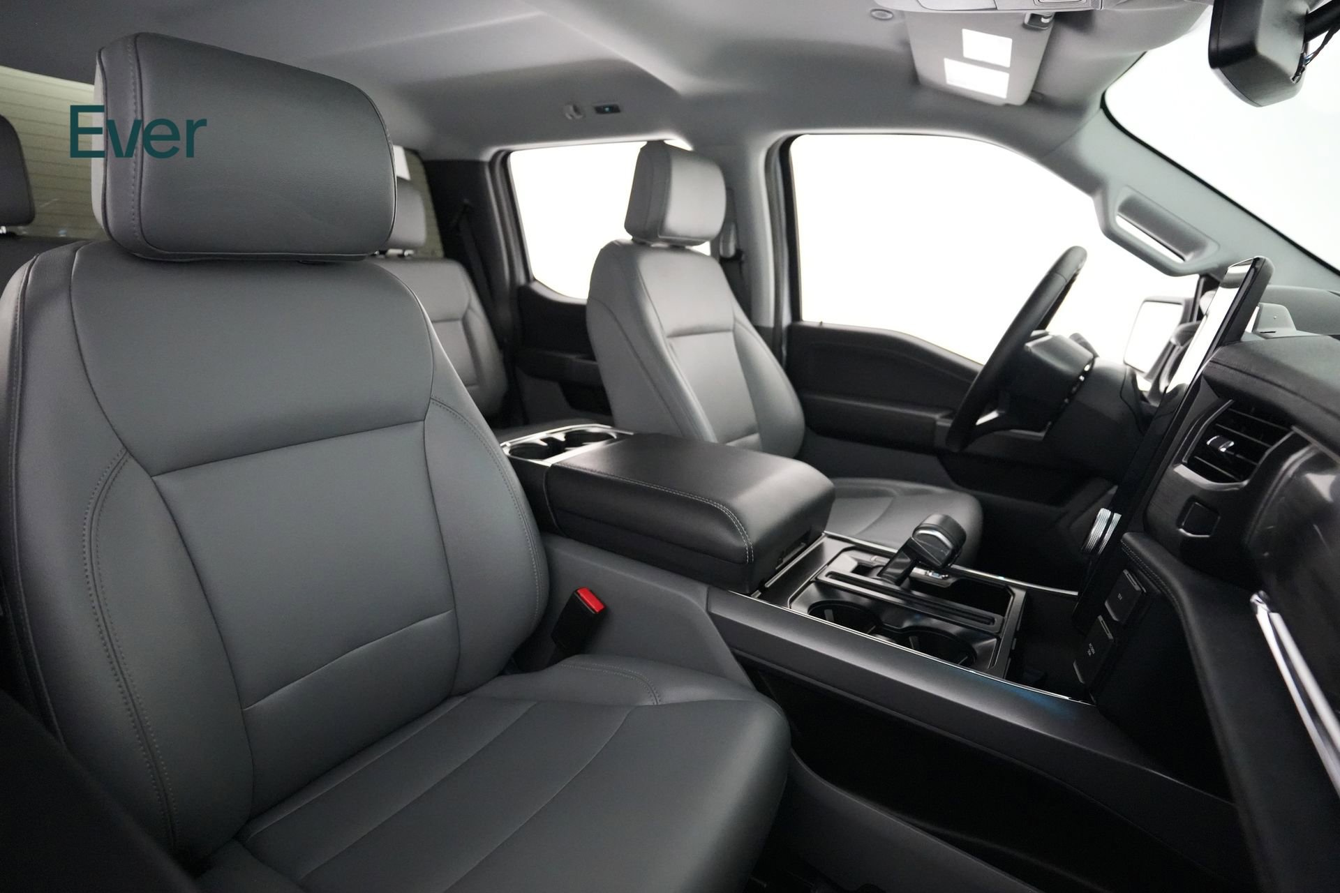 Used 2025 Ford F150 Lightning Flash image 17