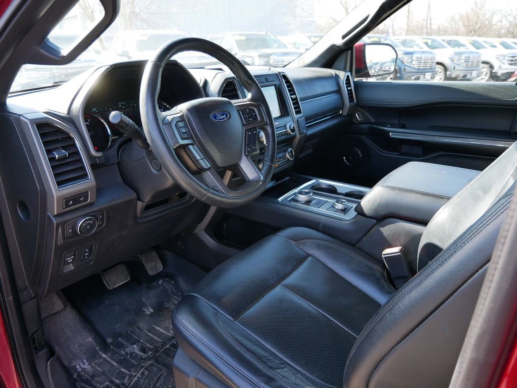 Used 2018 Ford Expedition Max XLT w/ Equipment Group 202A AWD/4WD image 14