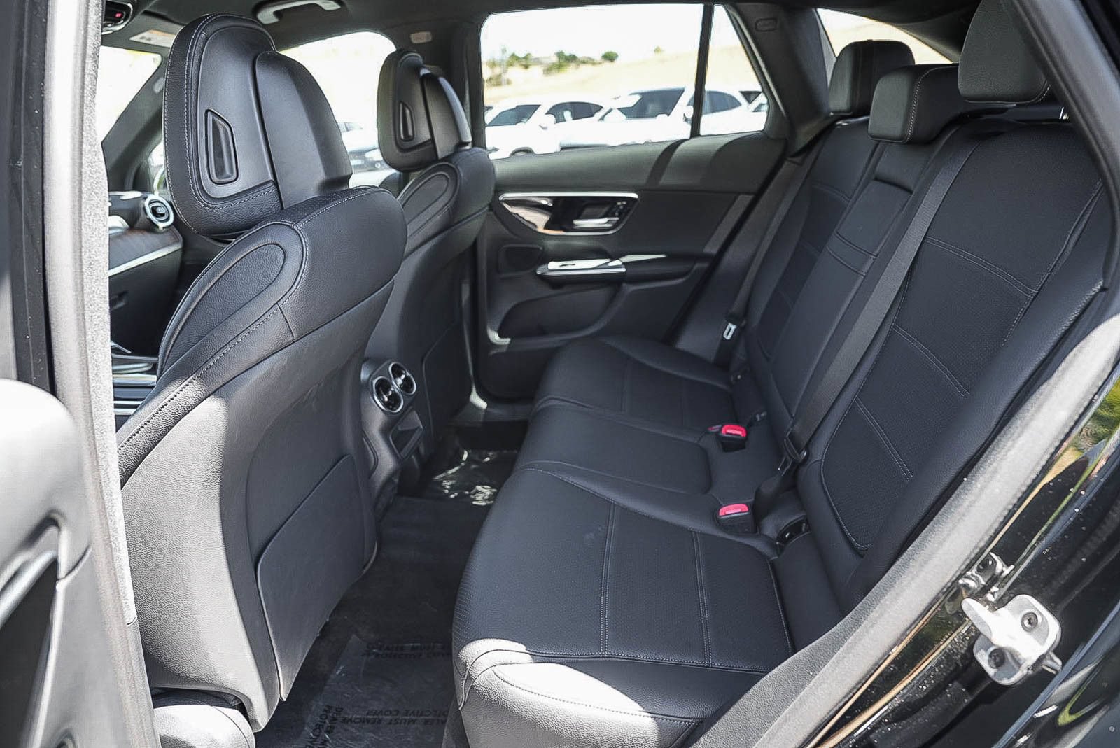 Certified 2026 Mercedes-Benz GLC 300 4MATIC image 18