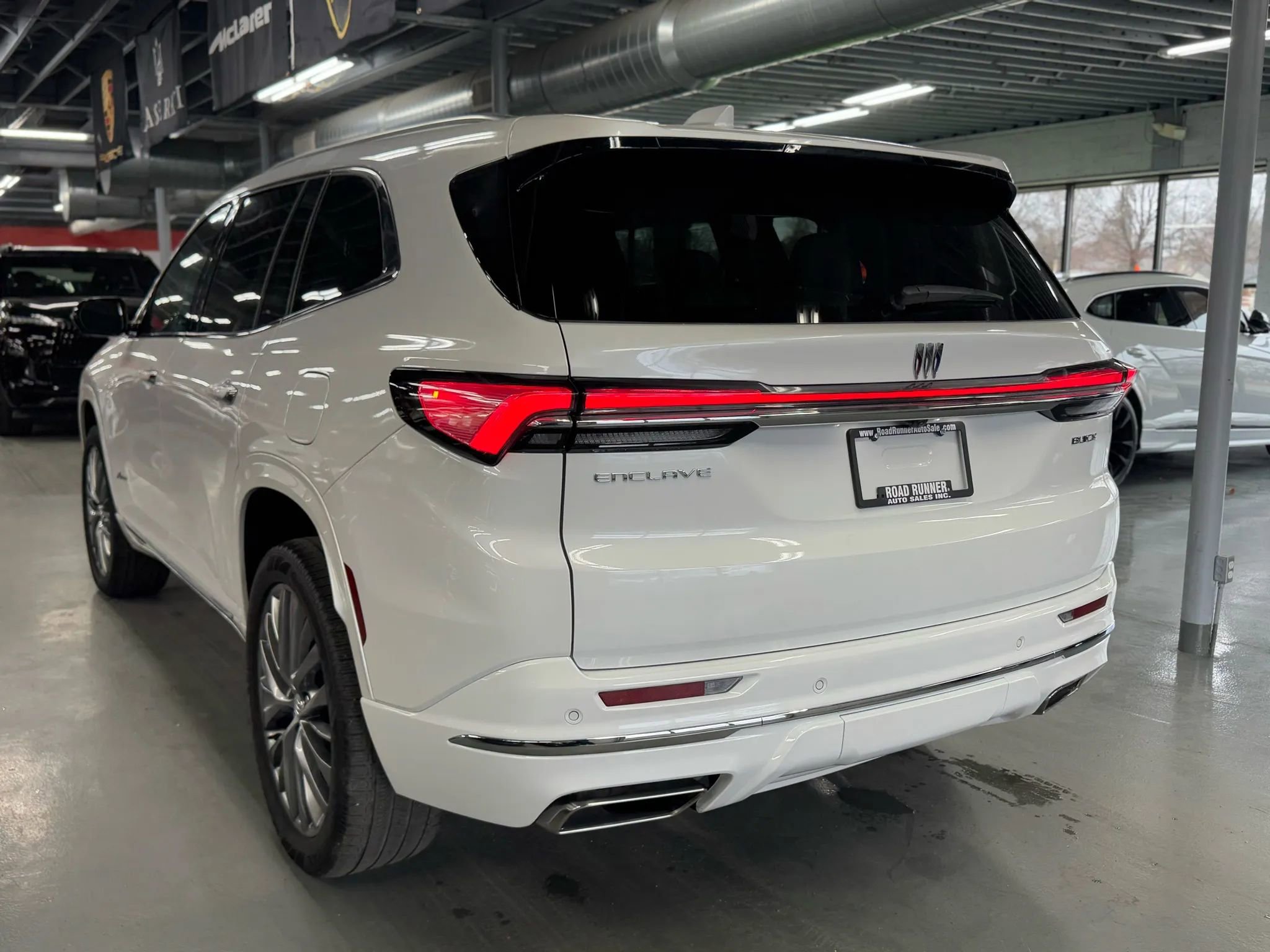 Used 2025 Buick Enclave Avenir w/ LPO, Floor Liner Package image 7