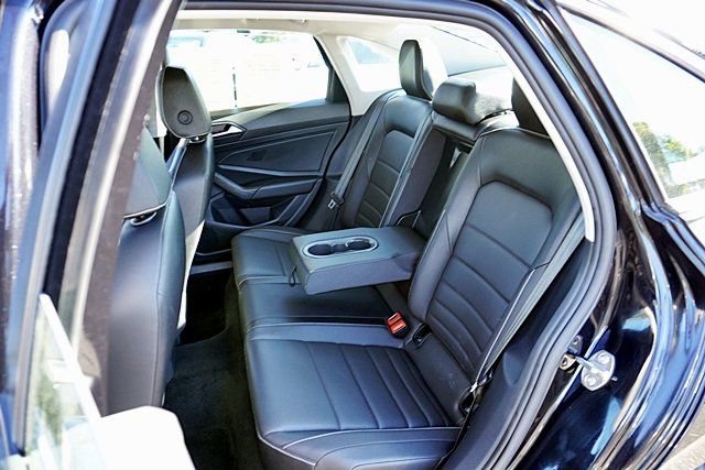 Used 2024 Volkswagen Jetta SE image 15