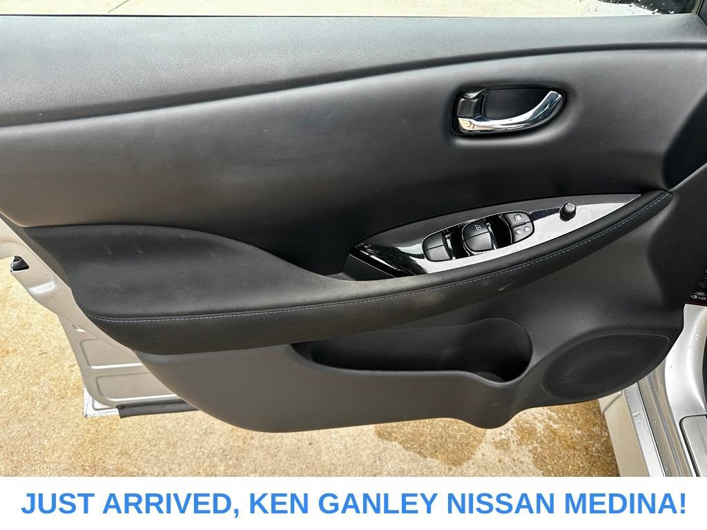 Certified 2023 Nissan Leaf SV Plus FWD image 14