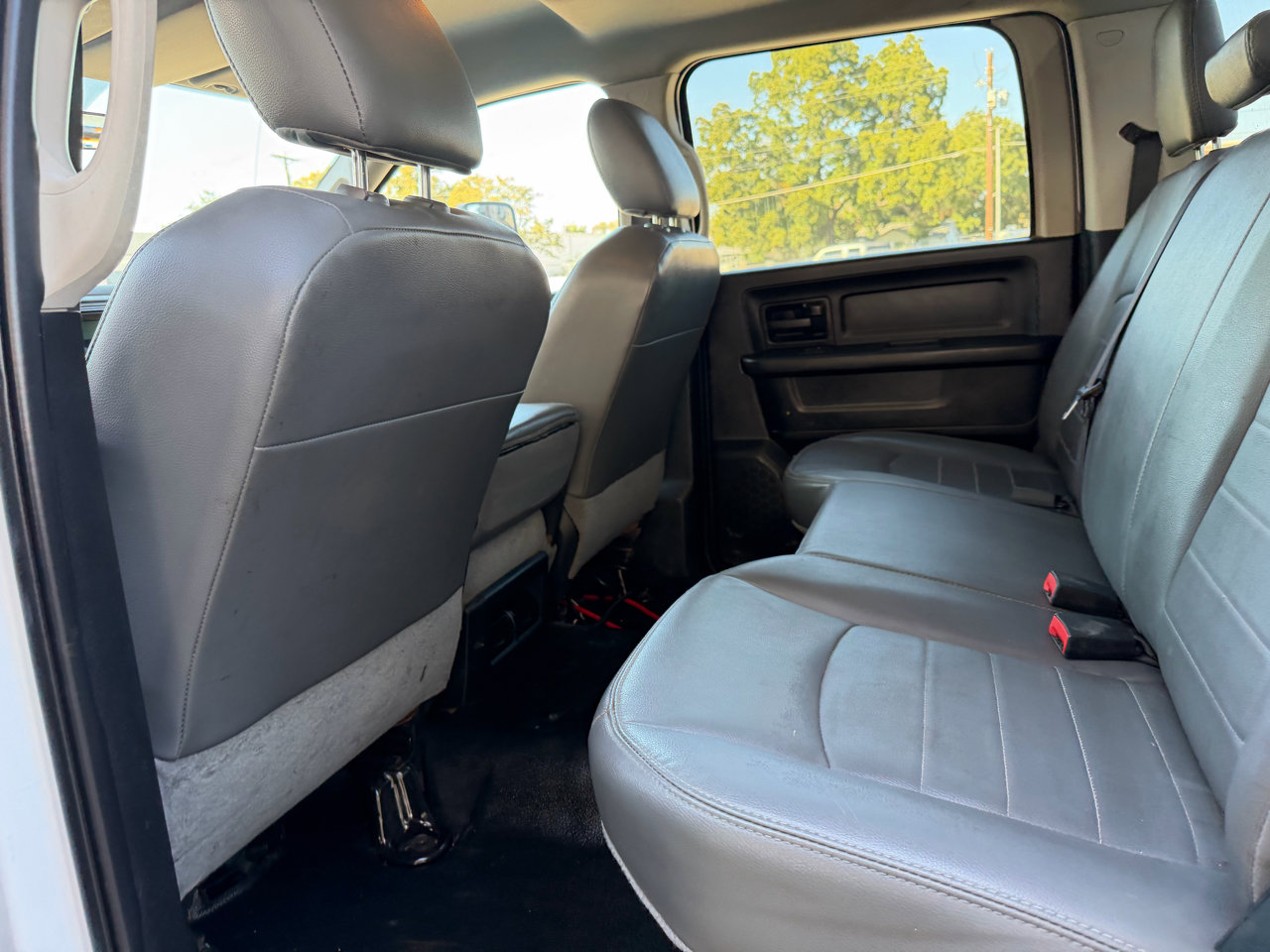 Used 2018 RAM 3500 Tradesman w/ Chrome Appearance Group image 51