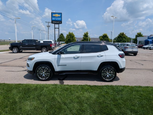 Used 2023 Jeep Compass Limited AWD/4WD image 9
