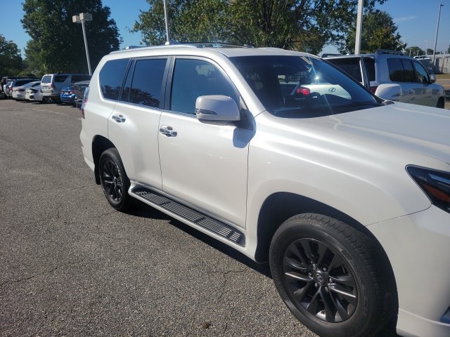 Used 2023 Lexus GX 460 Premium w/ Premium Package AWD/4WD image 2