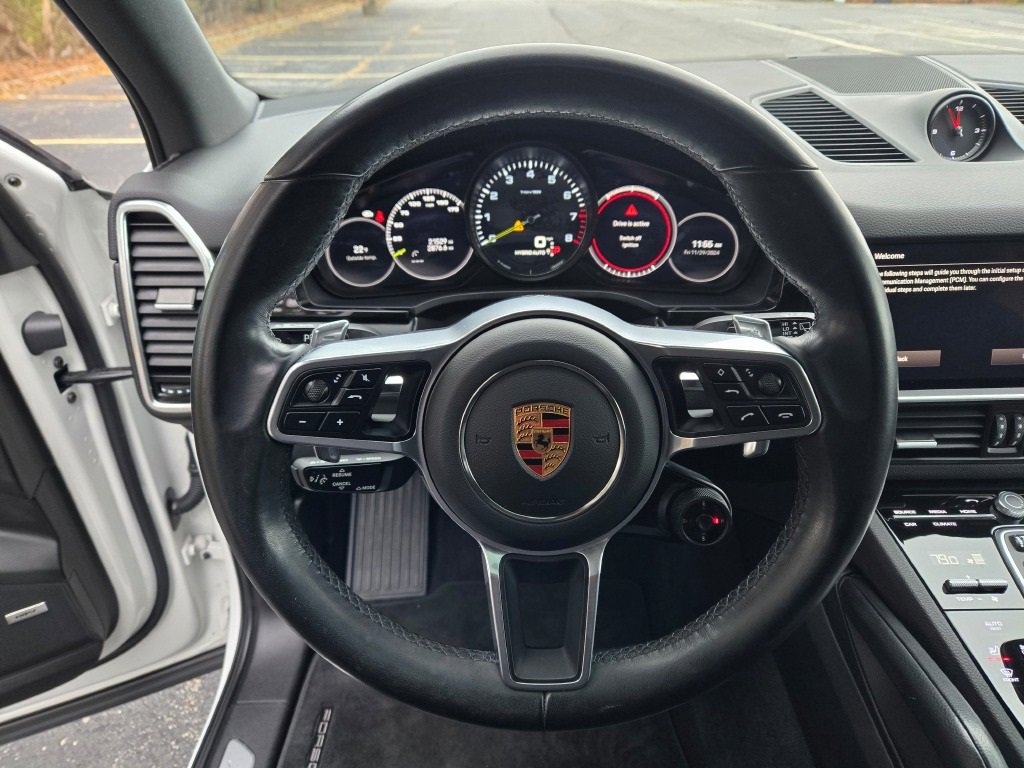 Used 2023 Porsche Cayenne Platinum Edition image 23