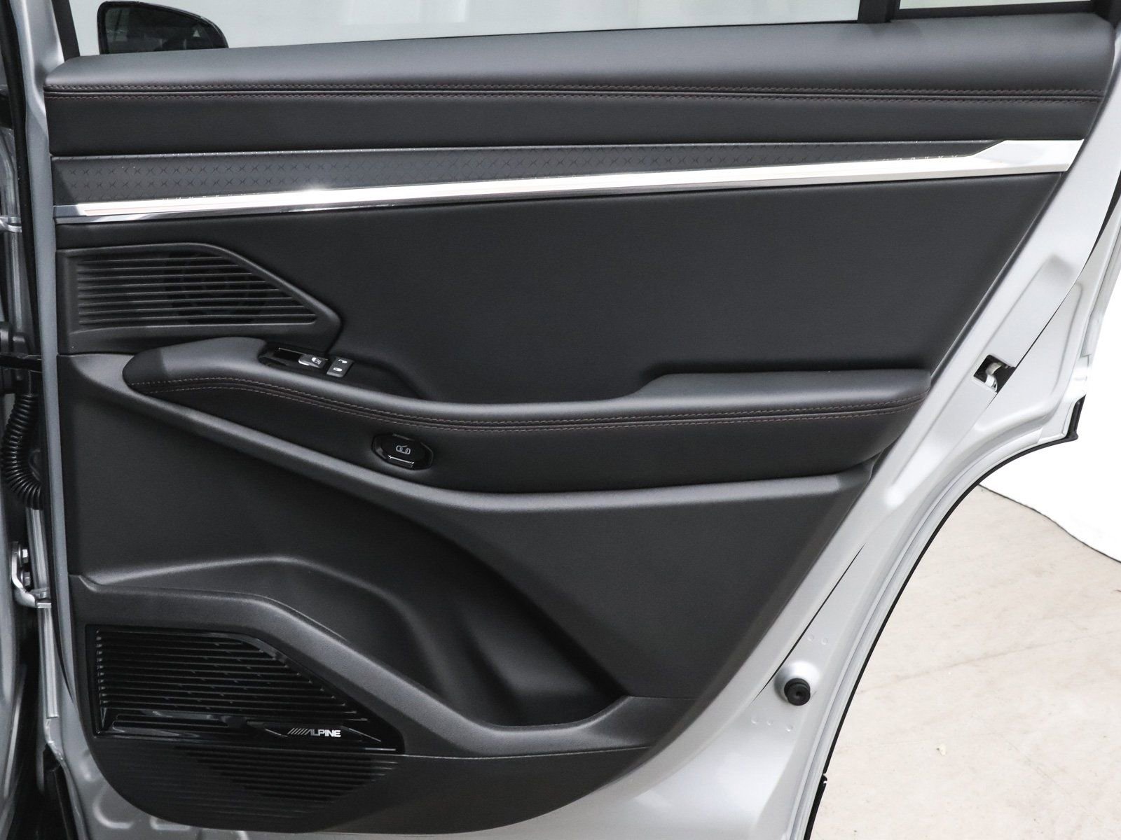 Used 2025 Jeep Wagoneer S Limited image 18